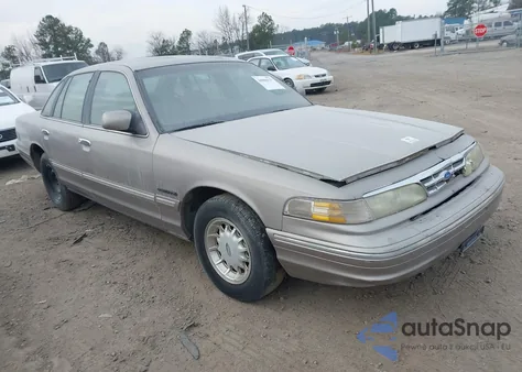 1995 Ford Crown Victoria Lx z USA, uszkodzony, nr VIN 2FALP74W1SX141511